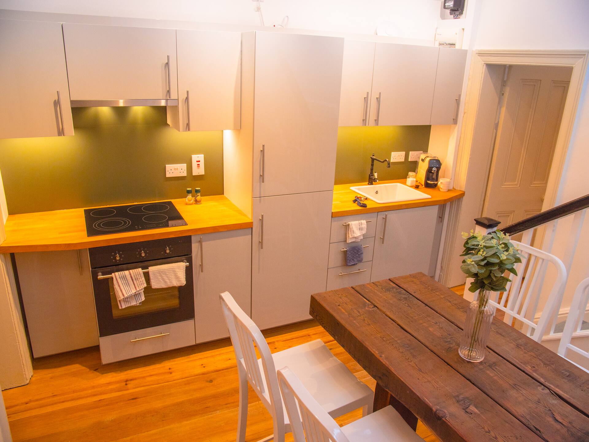 Luxury George's St House with 4 Ensuites + Rooftop — foto 4