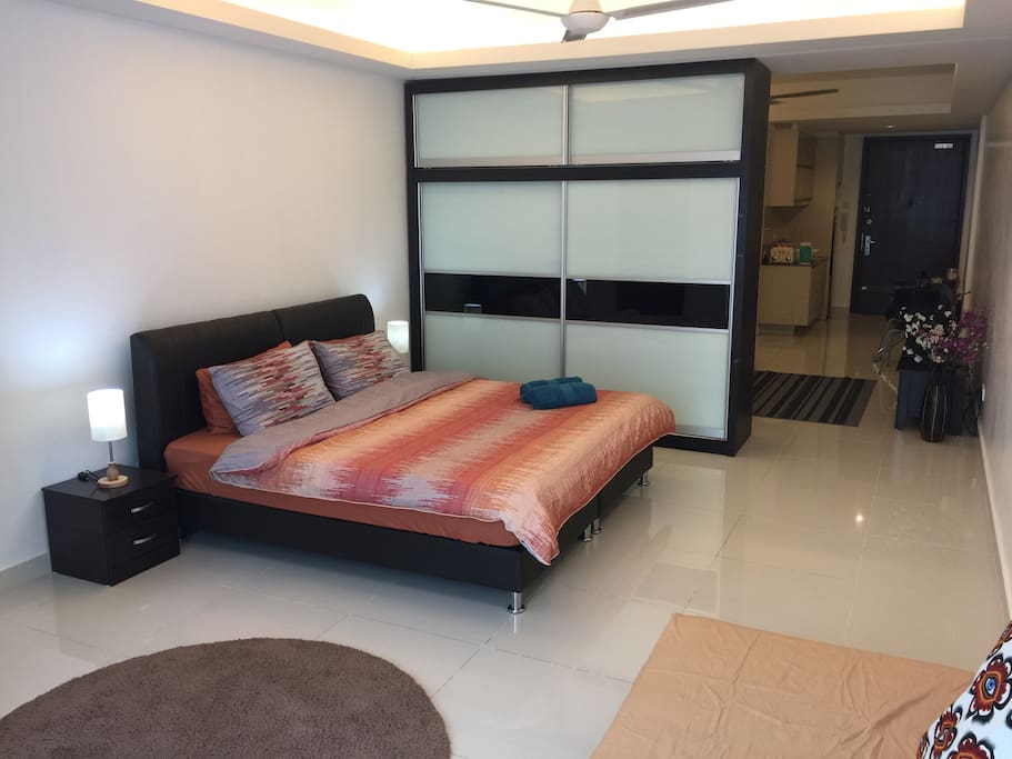 King size bed