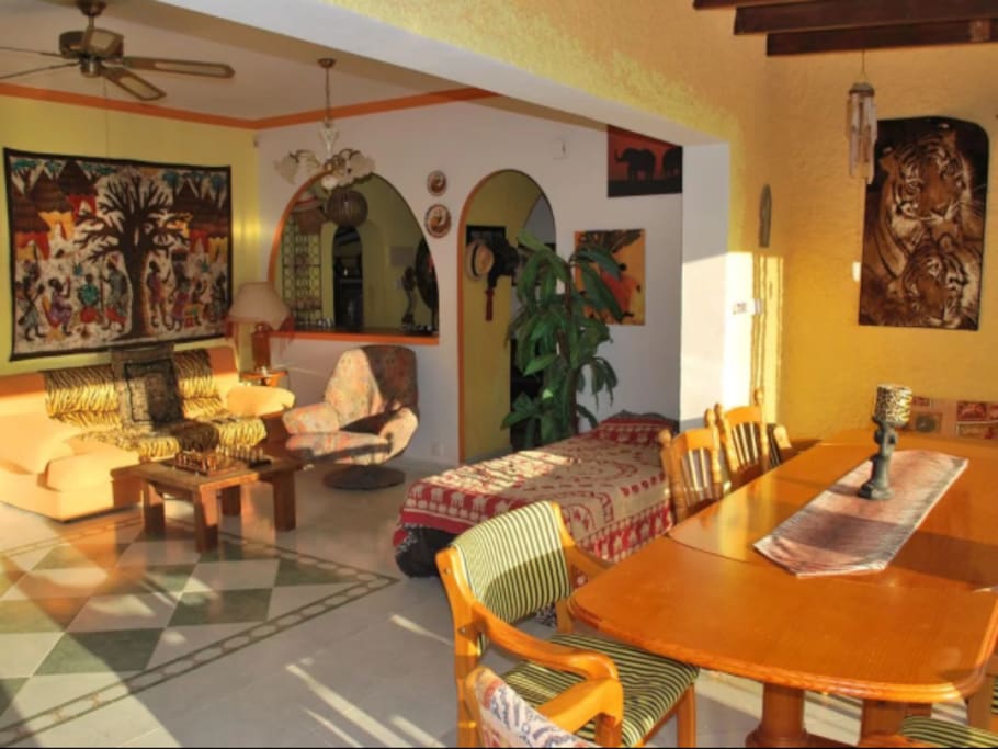 Dining & living room