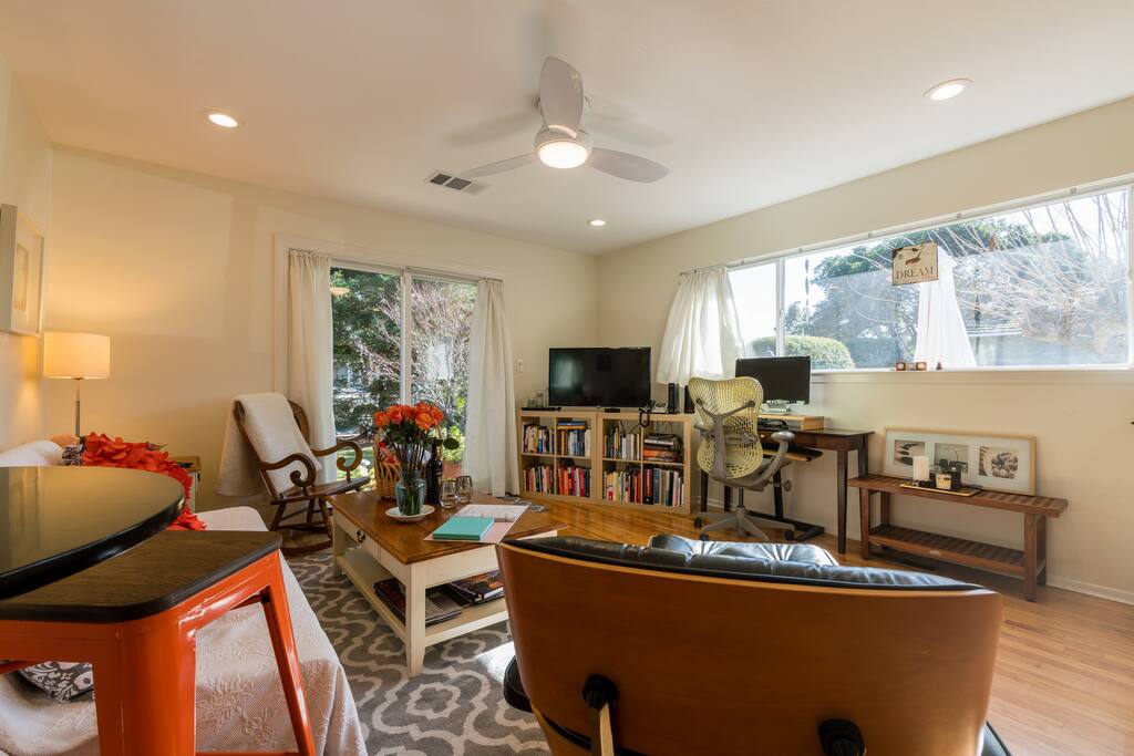 Enjoy the large screen Roku tv with Xfinity premium cable, Netflix and Amazon video while you kick back in your Eames chair.