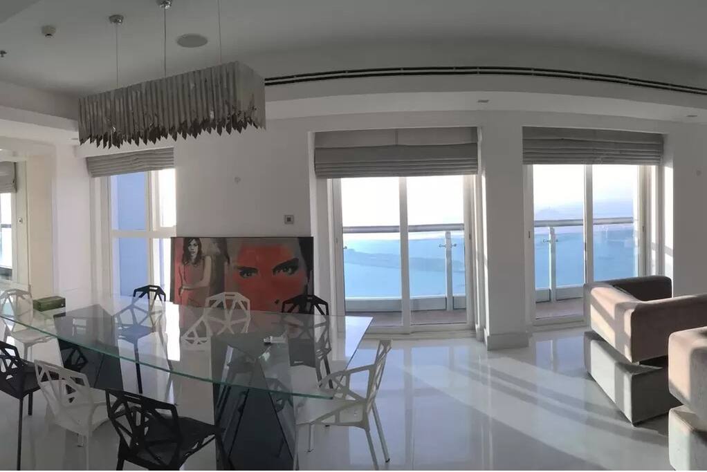 full dining room