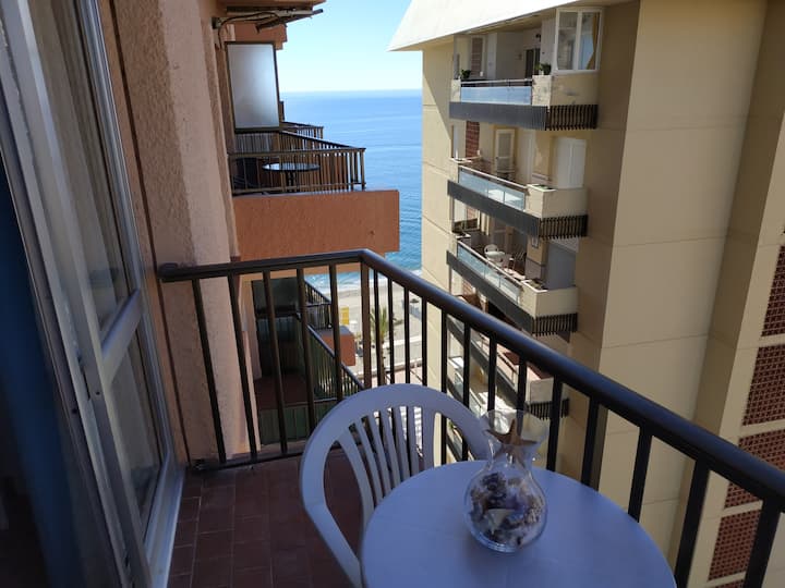 Playa - Centro - Insta @Holidaysfuengirolarn - Fuengirola