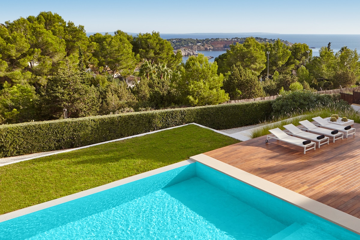 Vista Alegra Contemporary Luxury | Pool | Sea View 2