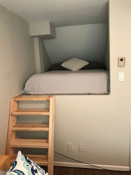 Secondary double in guestroom