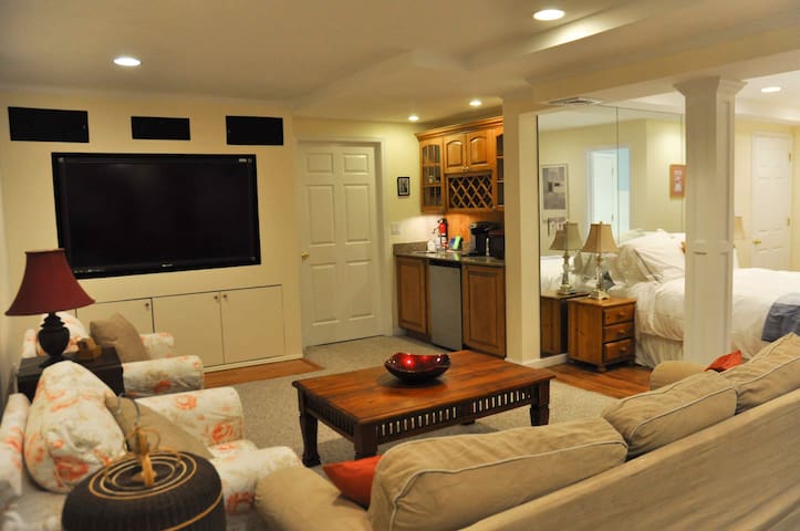 Airbnb Stony Brook Vacation Rentals Places To Stay