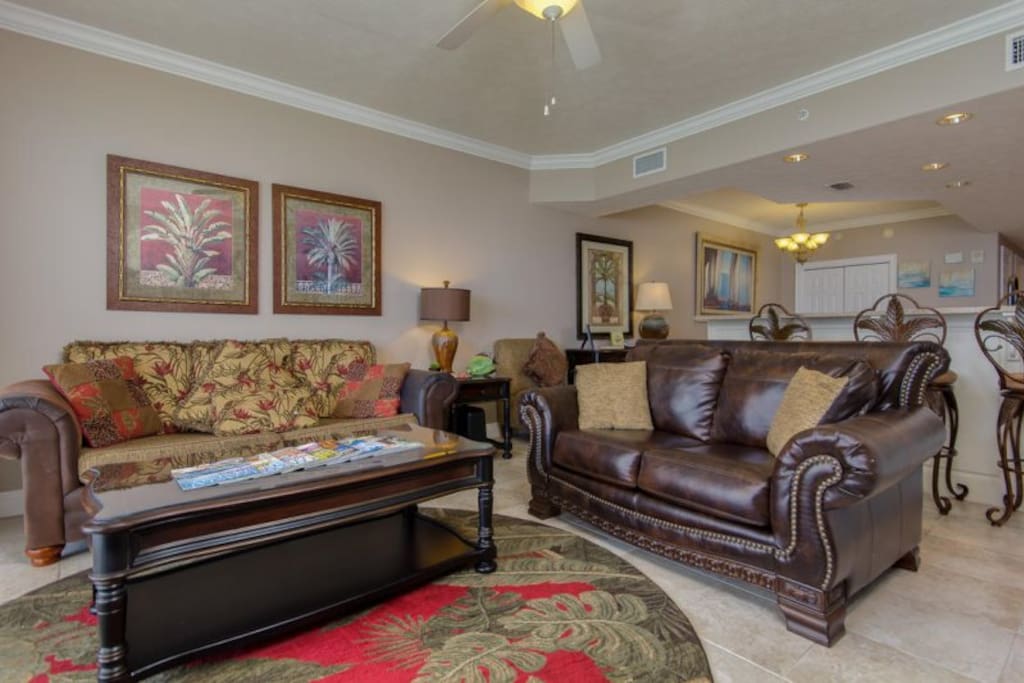 Spacious living room