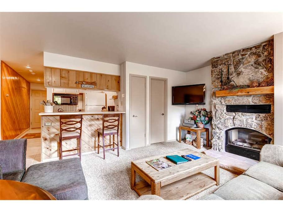 Hearth,Fireplace,Indoors,Room,Furniture