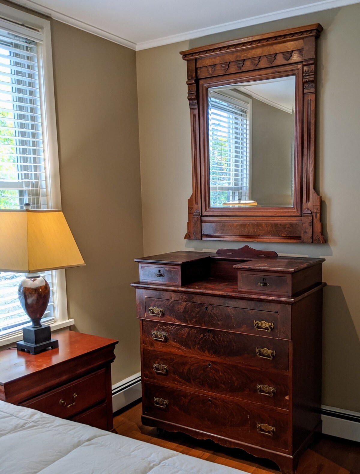 Lakeview Guest House