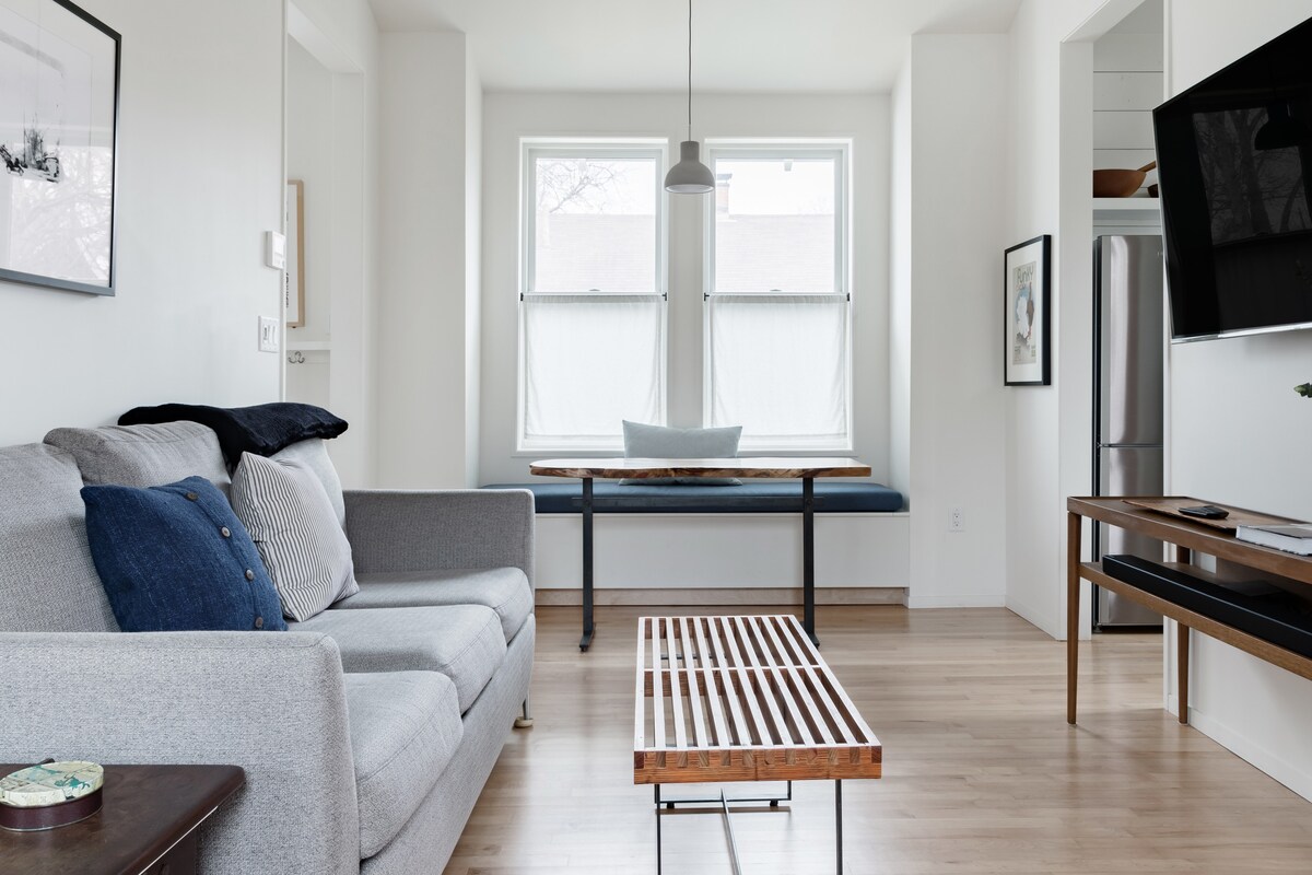 Stylish Alley Flat in Highly Walkable Central East Austin