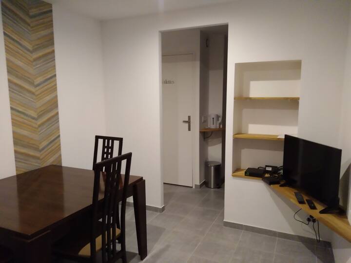 Quiet apartment city center Condominiums for Rent in Angers, Pays de