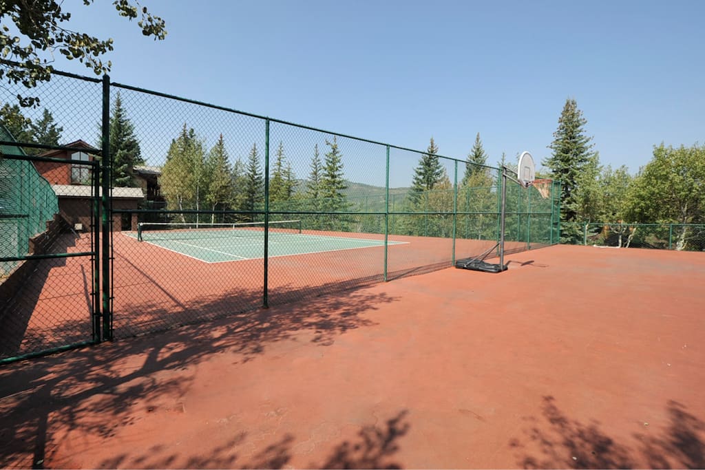 tennis in summer