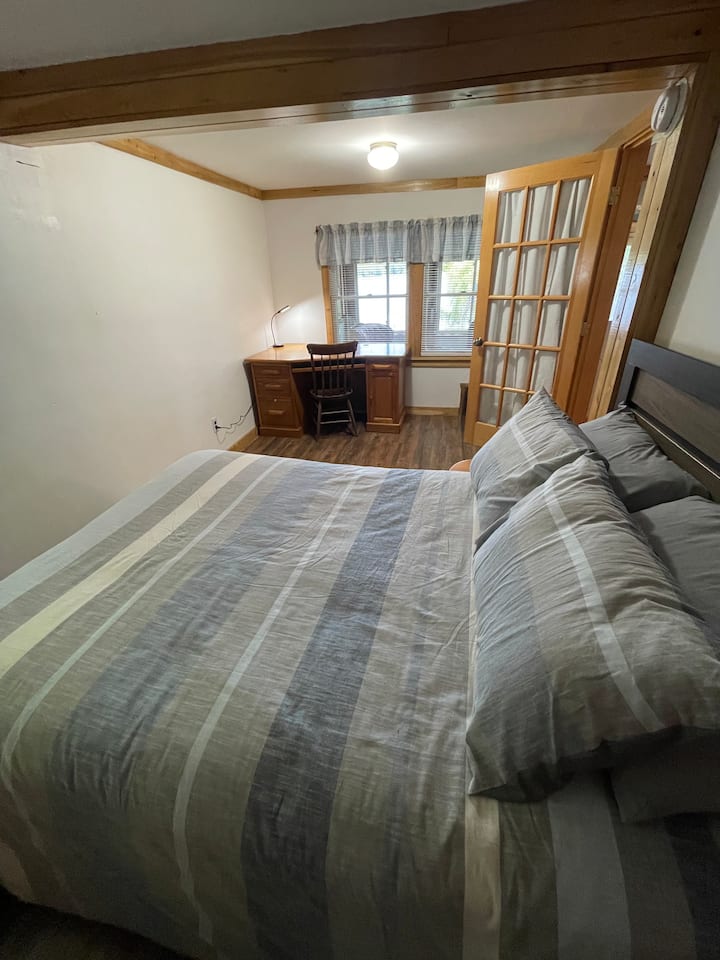 საძინებელი 1