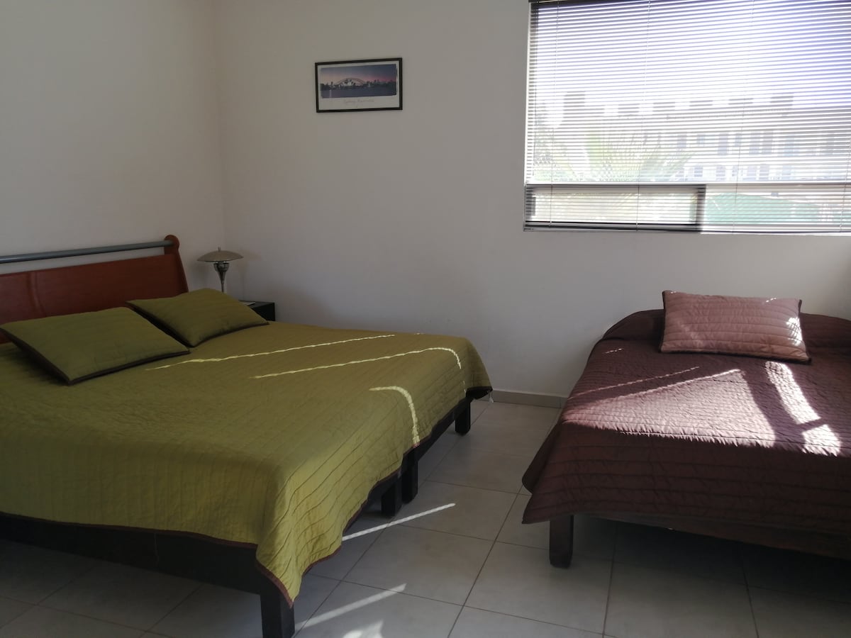 غرفة النوم 1