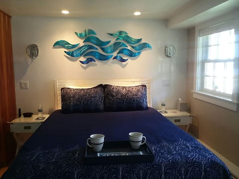 Top Airbnb: Just 1500/Week: Prime Waterview In Heart of Ptown! in Massachusetts