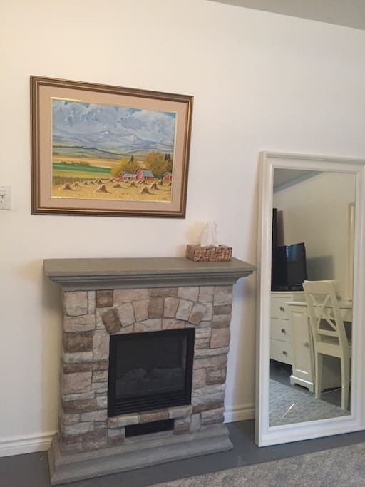 Electric fireplace