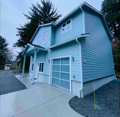 Harris Heights, 5 min walk to beach! New Sauna