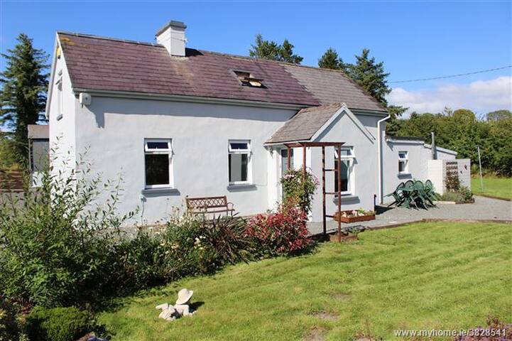 100 year old cottage modernised for your enjoyment