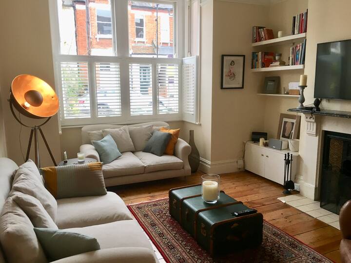 Stunning, Spacious And Cosy Home In Hip Clapham! - Chelsea