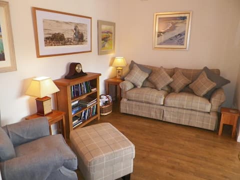 Fabulous king size double, sea view of Iona Abbey