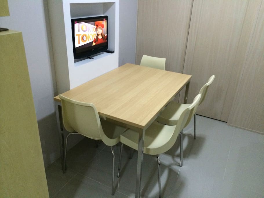 Wall cladding with TV Set