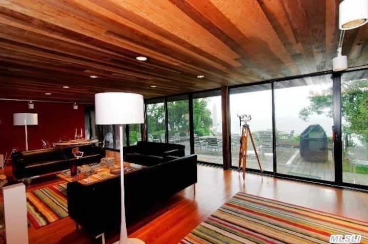 North Fork Waterfront Beach House - Croteaux Vineyards, Southold