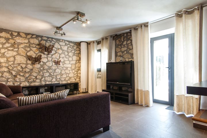 MAGNIFICENT RURAL VILLA. BEST VIEWS. "LA CASITA"