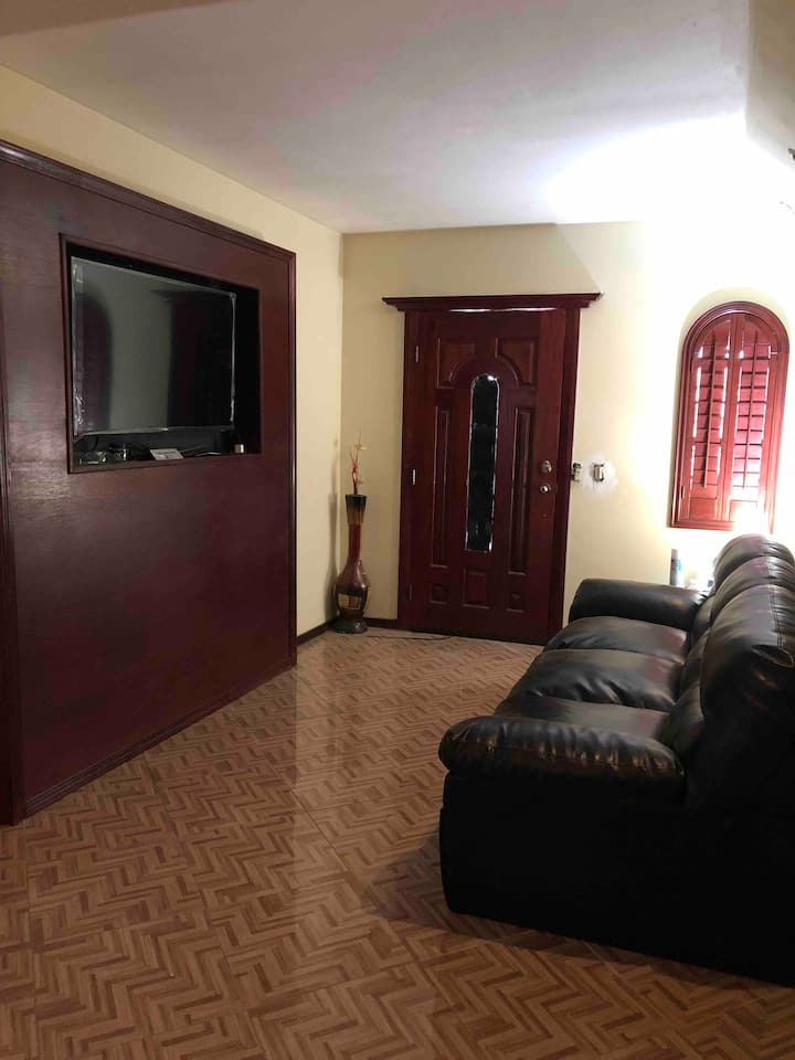 Casa 2 Recamaras-3 Camas - 1 Auto Cochera Privada - Mexicali