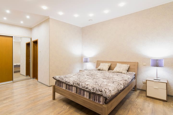 сдам 2-х к. квартиру в центре Сочи