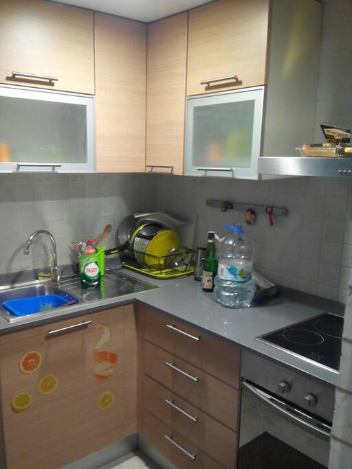Cocina moderna y funcional.