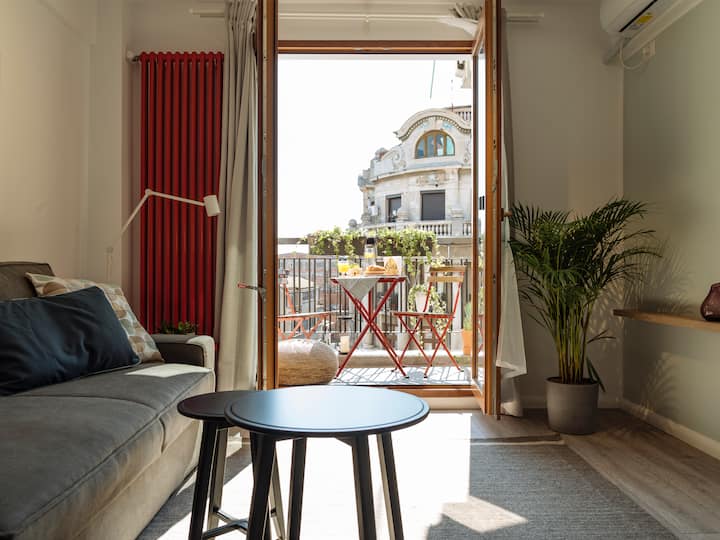 Sunny 2br Flat | Old Town View - Bukarest
