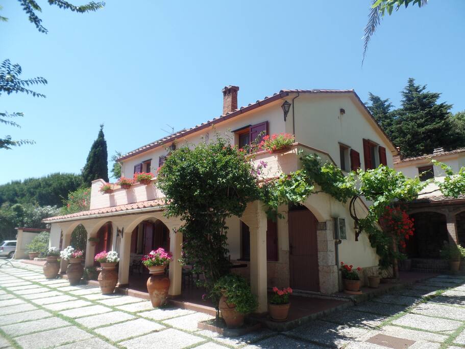 Main Villa looking west