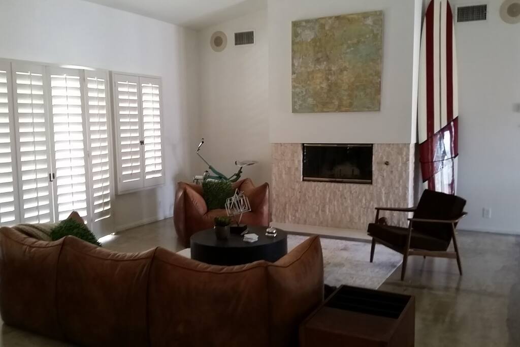 Living Room opposite view