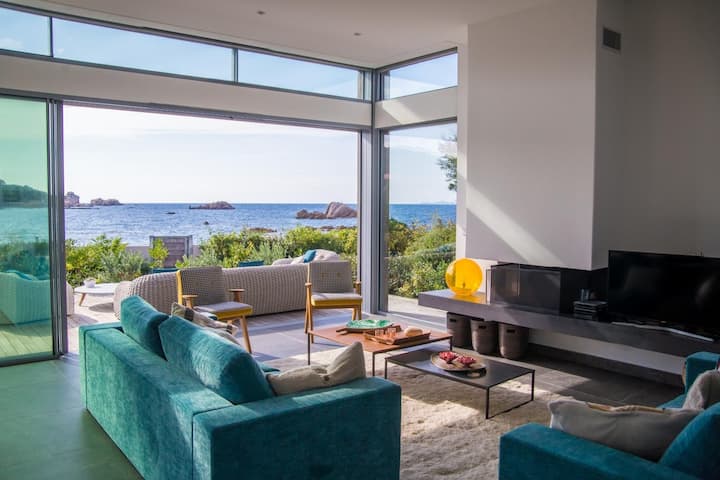 New villa, waterfront Corsica- Isolella