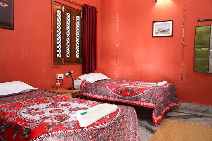 Purple Lotus Home Stay - Private Room