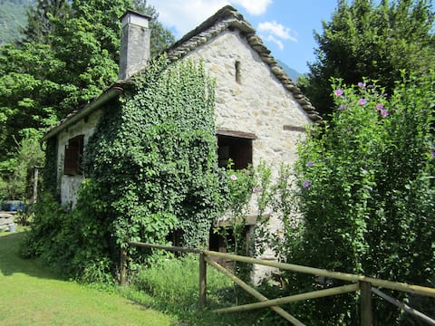 Mountain Cottage in Val di Blenio, Ludiano