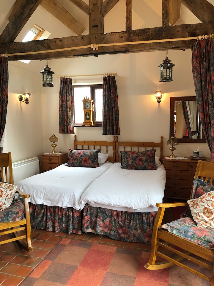 Bouquet Cottage, Only 3 Miles From Alton Towers - Alton Towers Waterpark