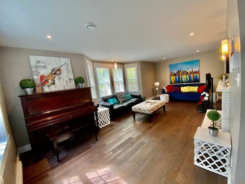 2 King Rooms! 3 bed/2.5 baths for large groups!