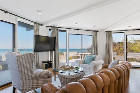 Special Octagon-shaped beach house in The Hamptons