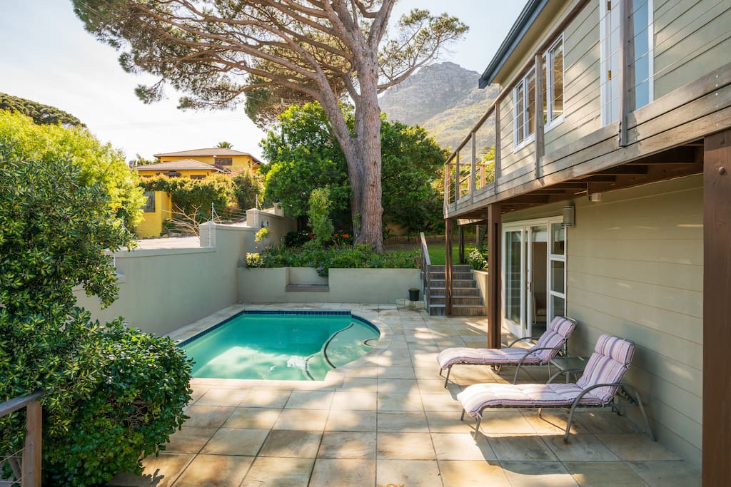 access to the swimming pool