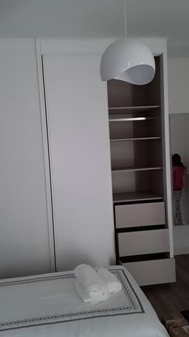 * New 150m2 apt * – Shades of Grey – Lisbon gallery image 3