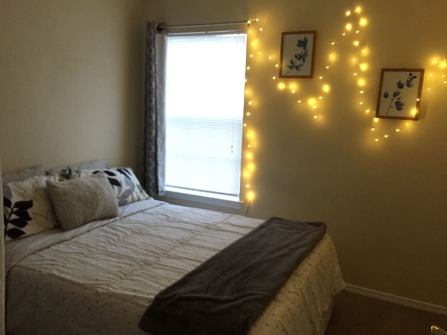 2nd bedroom for use if booked as 3 or more people