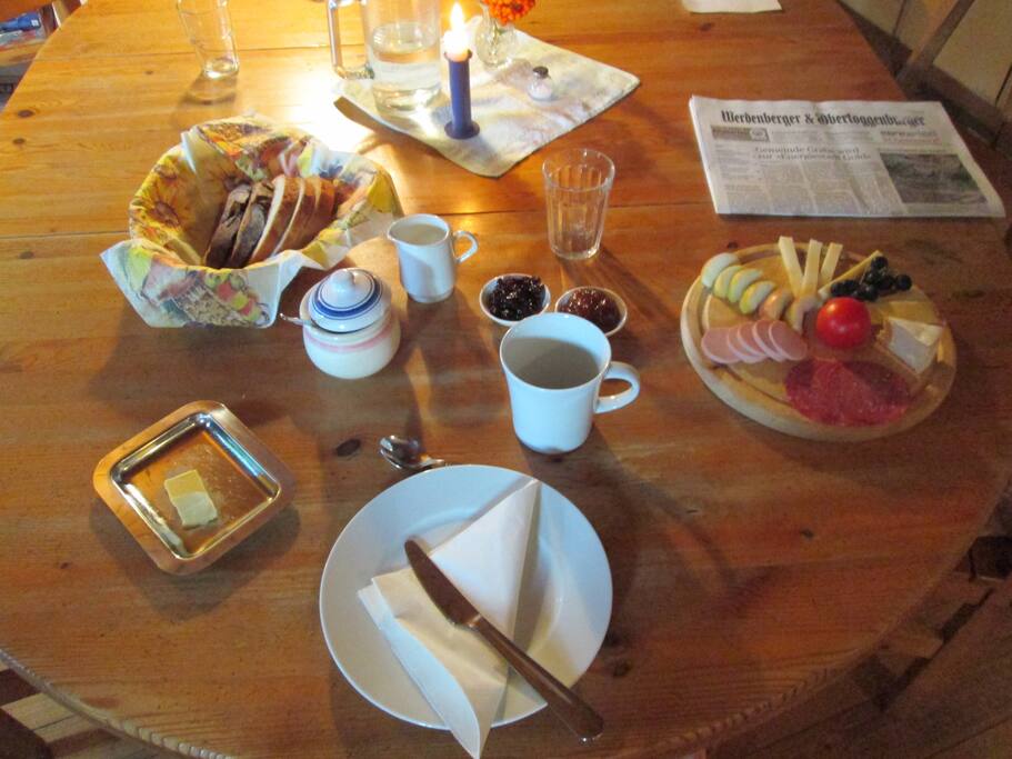 wer mag, bekommt leckeres Frühstück