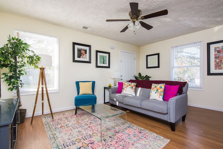 Spacious East Nash Apt! Walk to Top Restaurants!