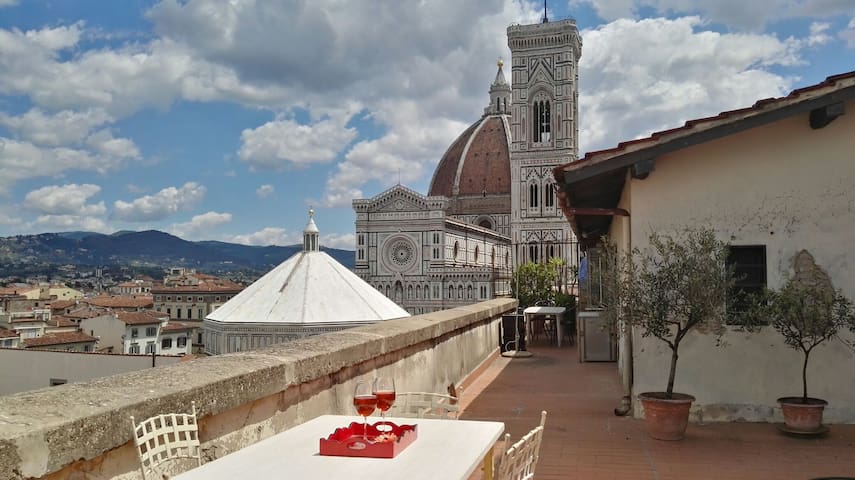 Delicious next to the Duomo