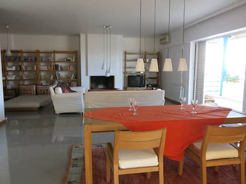 Popular Airbnb listing: Comfortable and Safe Staying in Δήμος Νέας Σμύρνης