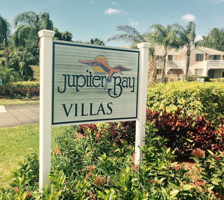 Welcome to Jupiter Bay Villas!