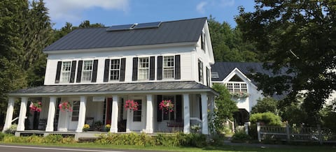 Suite in the Green Mountains