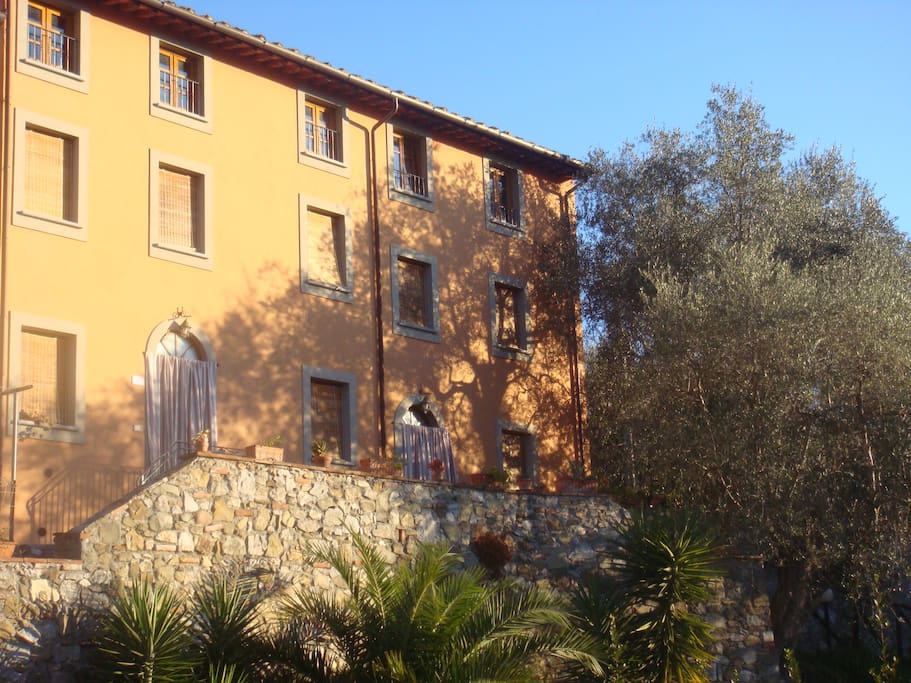 Facciata del casolare