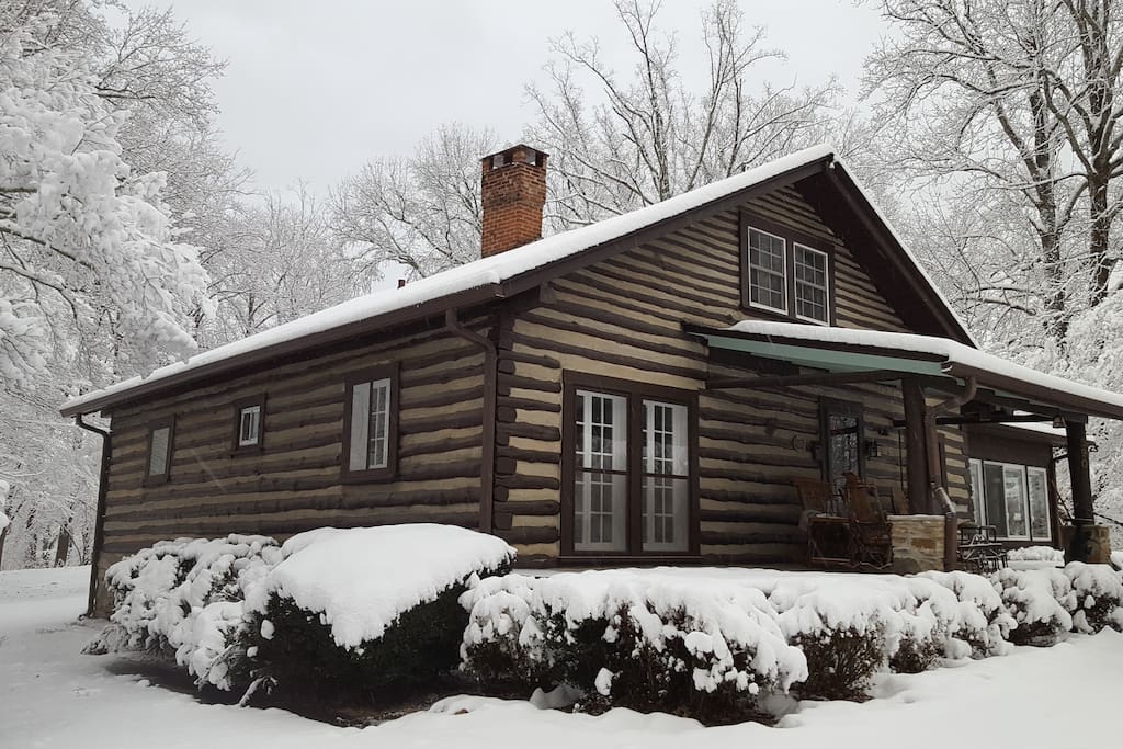 Historic Tryon Cabin