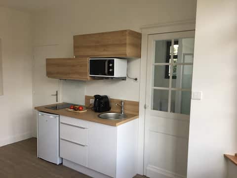 Top Airbnb: Studio less than 10 minutes from Lille à Marcq En Bar½ul